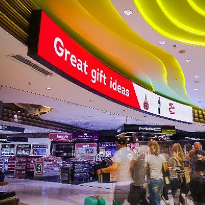 Επίδειξη 240×120mm των εσωτερικών καμμμένη η P1.8 οδηγήσεων με 3840Hz υψηλό αναζωογονεί το ποσοστό